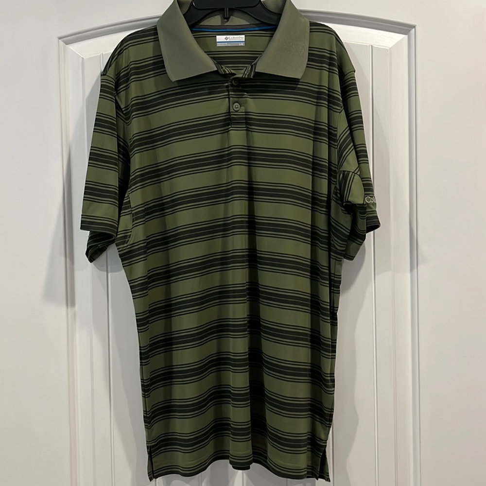 Men’s Columbia polo, golf style shirt. Light weight. Large. New without tag
